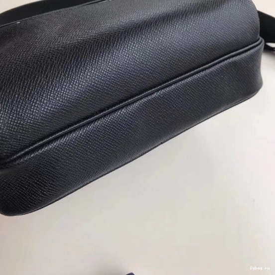 Vuitton Messenger Louis 0720